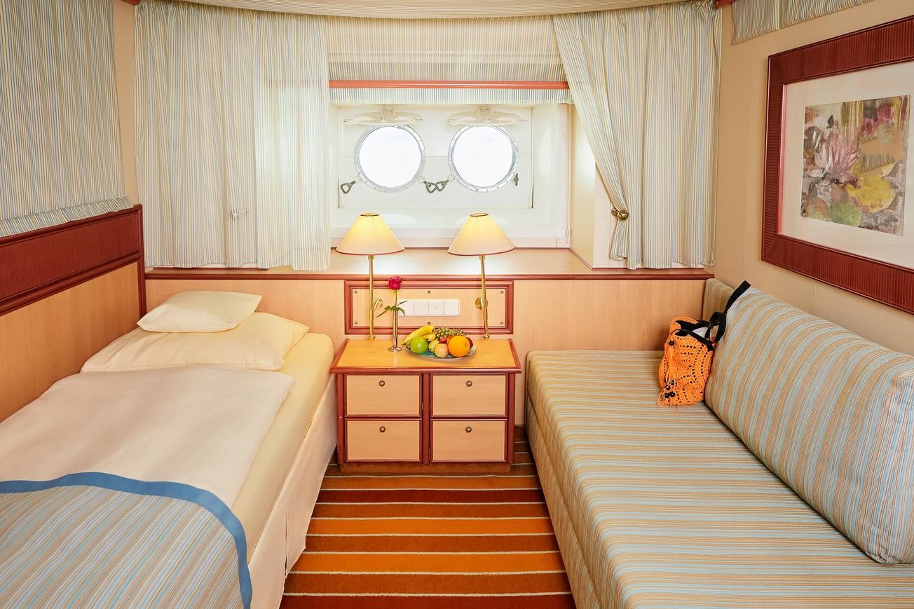 Вид от двери