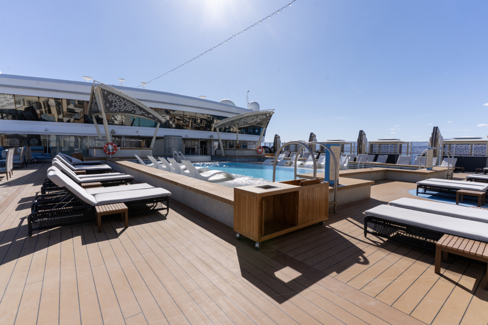 Sky Pool and Lounge