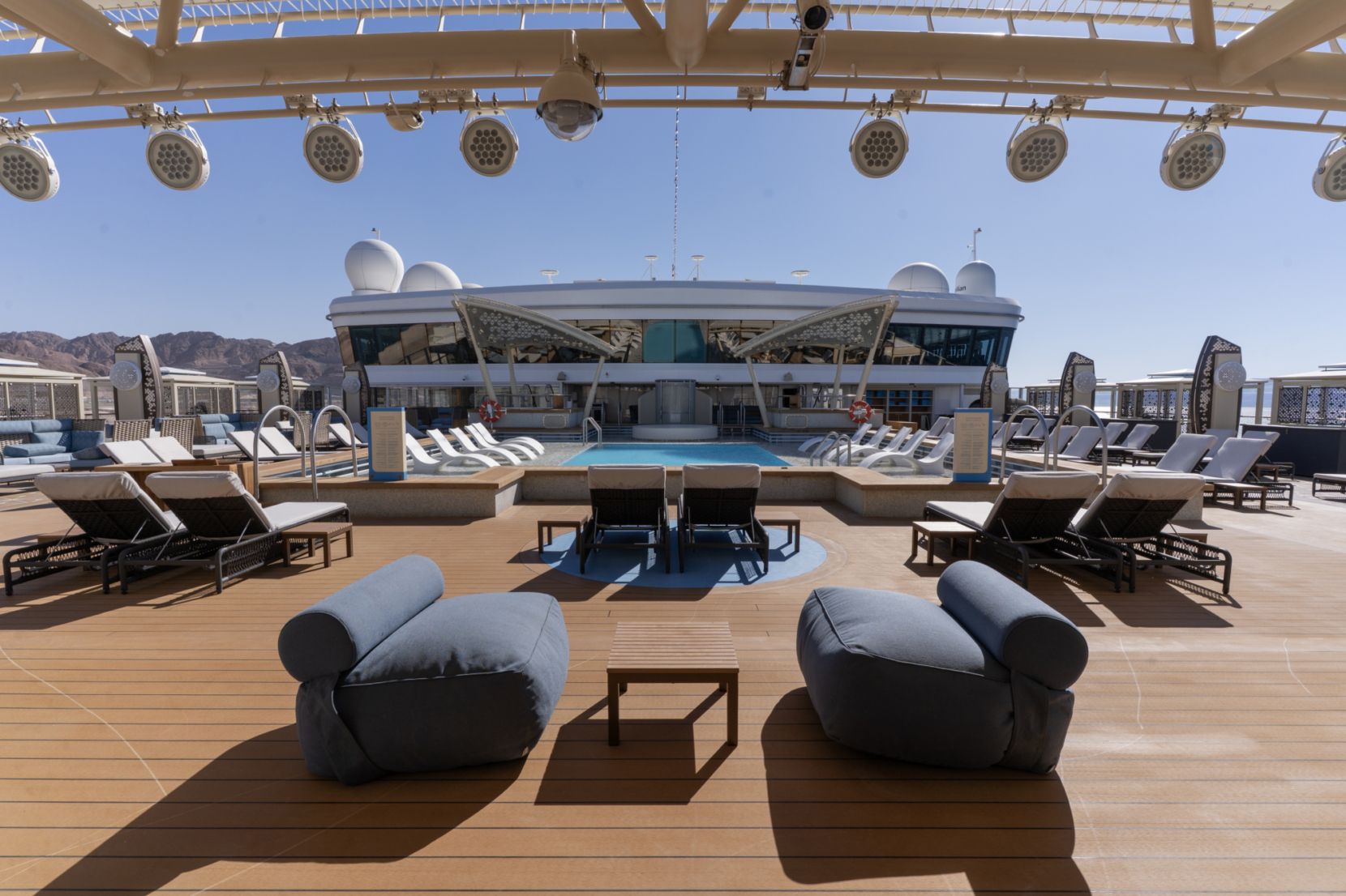 Sky Pool and Lounge